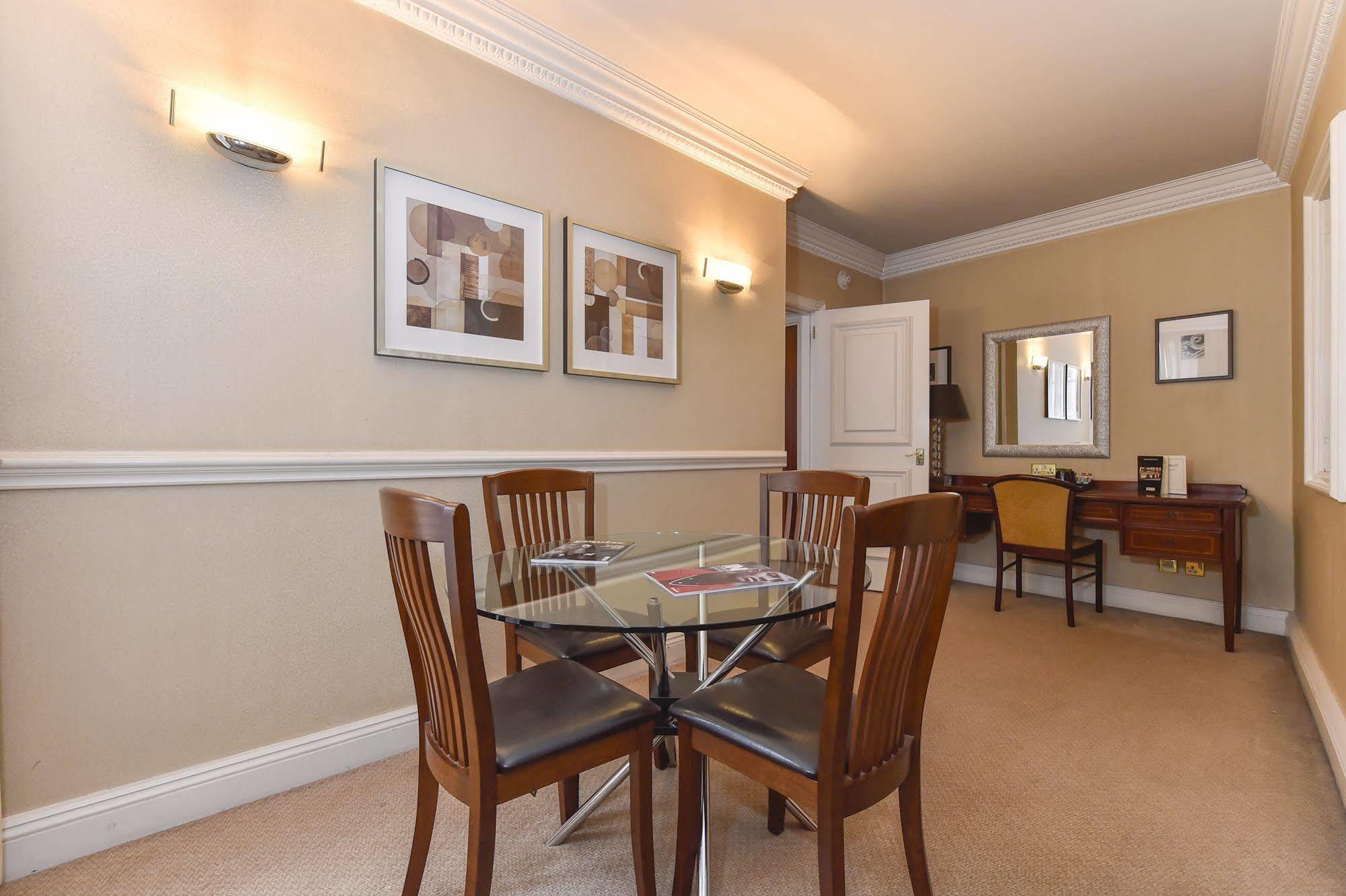 Park Lane Mews Hotel Лондон Екстериор снимка